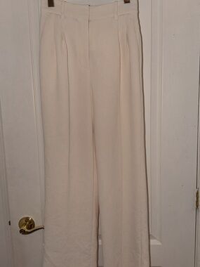 Aritzia Effortless pants